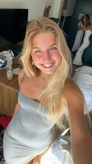 Aniela Leon OnlyFans Leaked Free Thumbnail Picture - #aj7OF1VsuX