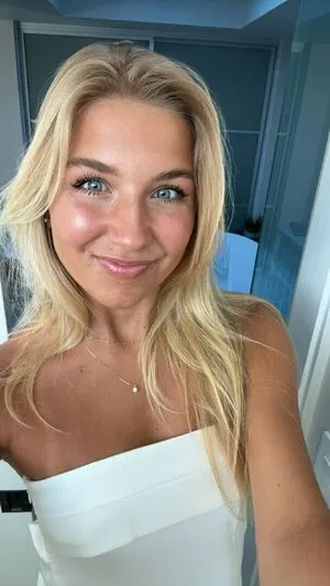 Aniela Leon OnlyFans Leaked Free Thumbnail Picture - #c7O51hRCBy