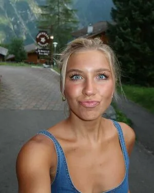 Aniela Leon OnlyFans Leaked Free Thumbnail Picture - #cZiaJaNgCg