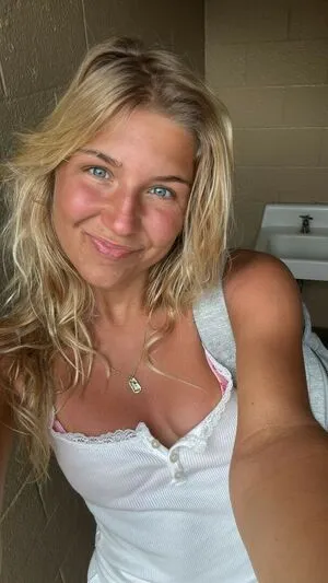 Aniela Leon OnlyFans Leaked Free Thumbnail Picture - #ixQuzOGcsG