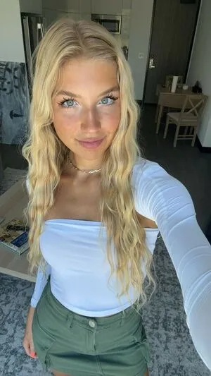 Aniela Leon OnlyFans Leaked Free Thumbnail Picture - #oX08RQPsmy