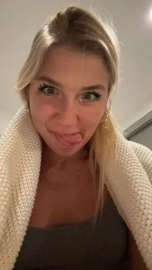 Aniela Leon OnlyFans Leaked Free Thumbnail Picture - #oXClYnYlBs