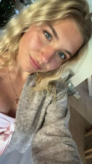 Aniela Leon OnlyFans Leaked Free Thumbnail Picture - #qEAZrVc3ty