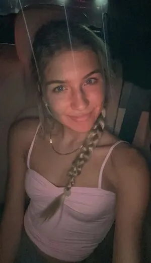 Aniela Leon OnlyFans Leaked Free Thumbnail Picture - #sdoEKsIkUC