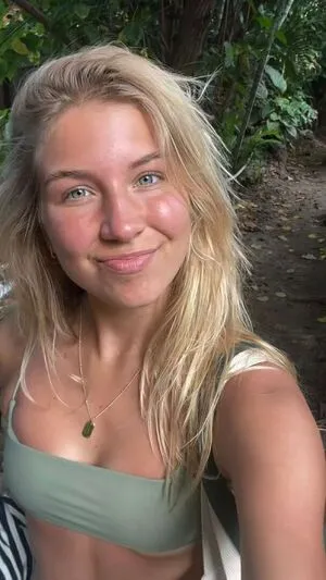 Aniela Leon OnlyFans Leaked Free Thumbnail Picture - #ttYHJ5xxcX