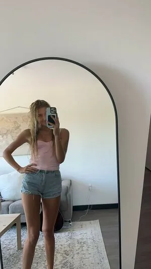 Aniela Leon OnlyFans Leaked Free Thumbnail Picture - #vYkI9qQTXM