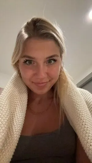 Aniela Leon OnlyFans Leaked Free Thumbnail Picture - #vxC3FTRK90