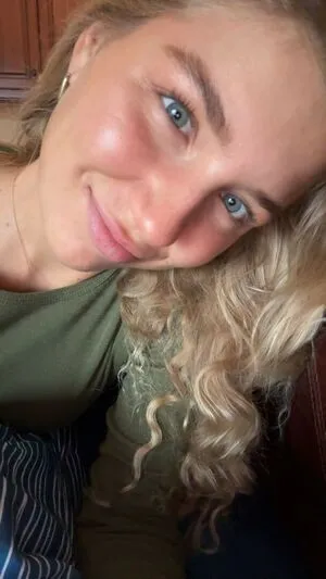 Aniela Leon OnlyFans Leaked Free Thumbnail Picture - #zTFimldVaR