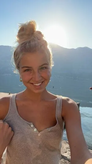 Aniela Leon OnlyFans Leaked Free Thumbnail Picture - #zmq1FIkQzh