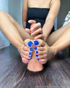 Anikaprettyfeet OnlyFans Leaked Free Thumbnail Picture - #2cBORzti3d