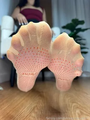 Anikaprettyfeet OnlyFans Leaked Free Thumbnail Picture - #2qqnFIeHEO