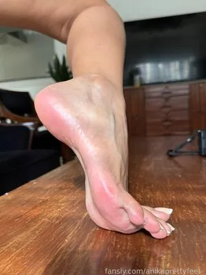 Anikaprettyfeet OnlyFans Leaked Free Thumbnail Picture - #kaB54pAG62