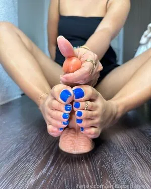 Anikaprettyfeet OnlyFans Leaked Free Thumbnail Picture - #wInYROM2Hr
