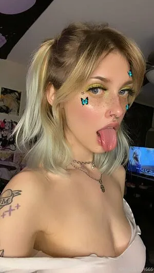 Animebitch666 OnlyFans Leaked Free Thumbnail Picture - #7HnAP10oj9