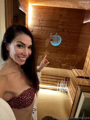 Anis Spa OnlyFans Leaked Free Thumbnail Picture - #AM1hobzpeJ