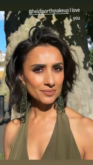 Anita Rani OnlyFans Leaked Free Thumbnail Picture - #3uhhgbccZL