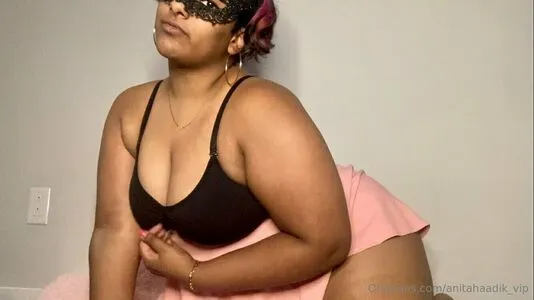 Anitahaadik Vip OnlyFans Leaked Free Thumbnail Picture - #CFgTtiE050