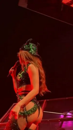 Anitta OnlyFans Leaked Free Thumbnail Picture - #8TChhlzQy4