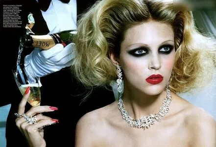 Anja Rubik OnlyFans Leaked Free Thumbnail Picture - #Z00Rebrusj