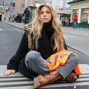 Anja Windl OnlyFans Leaked Free Thumbnail Picture - #DntrT8ThPt