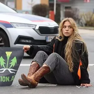 Anja Windl OnlyFans Leaked Free Thumbnail Picture - #e3d2jxI5F0