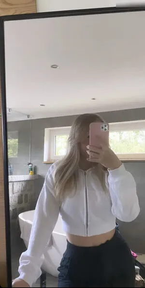 Anjulie OnlyFans Leaked Free Thumbnail Picture - #AzppwNR5Ga