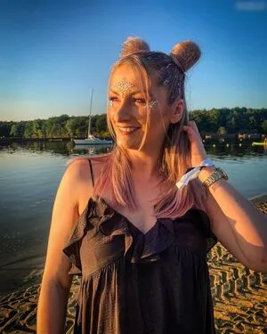 Ann Kathrin Krgel Radiomdchen OnlyFans Leaked Free Thumbnail Picture - #7XQ0l2Bew2