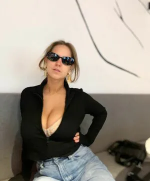 Anna Andreevna OnlyFans Leaked Free Thumbnail Picture - #9Bv4ddo5G0