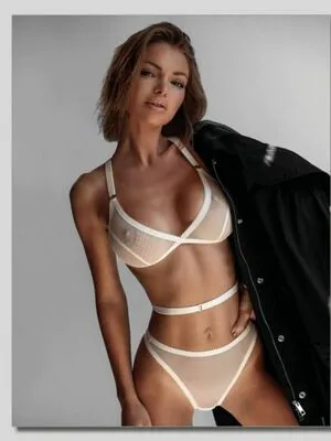Anna Casey OnlyFans Leaked Free Thumbnail Picture - #0Fy7FsZEI3