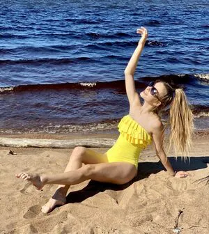 Anna Gloss OnlyFans Leaked Free Thumbnail Picture - #SiAKZ1pTOk