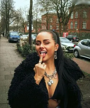 Anna Grey OnlyFans Leaked Free Thumbnail Picture - #T4m21E2729