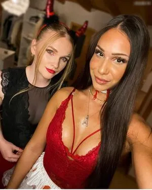 Anna Holzmann OnlyFans Leaked Free Thumbnail Picture - #y5zyjmnHhX