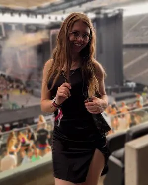 Anna Kauer OnlyFans Leaked Free Thumbnail Picture - #F4XgrITIYK