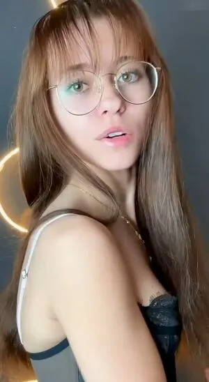 Anna Kauer OnlyFans Leaked Free Thumbnail Picture - #c4J3VMzDh1