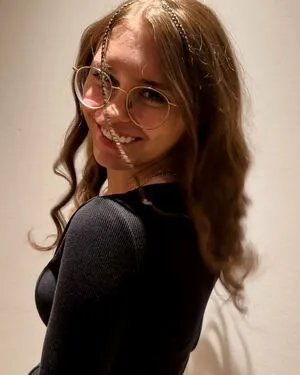 Anna Kauer OnlyFans Leaked Free Thumbnail Picture - #h4BubE512x