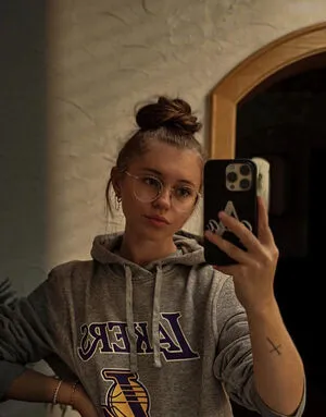 Anna Kauer OnlyFans Leaked Free Thumbnail Picture - #hntFiLHWJY
