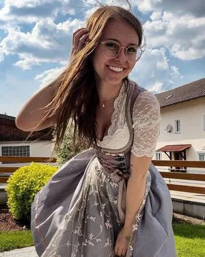 Anna Kauer OnlyFans Leaked Free Thumbnail Picture - #lDgpSAJZjl