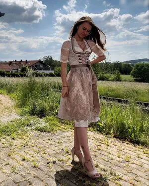 Anna Kauer OnlyFans Leaked Free Thumbnail Picture - #rUuEoqB9Vc