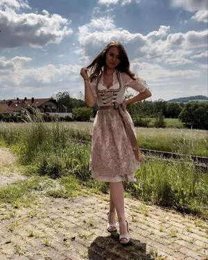 Anna Kauer OnlyFans Leaked Free Thumbnail Picture - #x6y8BVeOgY