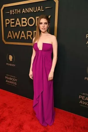 Anna Kendrick OnlyFans Leaked Free Thumbnail Picture - #dpAVIEI4uy