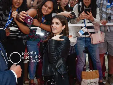 Anna Kendrick OnlyFans Leaked Free Thumbnail Picture - #vJlZLQTVQG