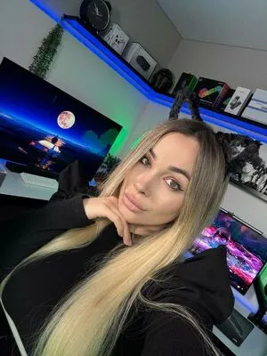Anna Kostenko OnlyFans Leaked Free Thumbnail Picture - #B1f4CDJlQt