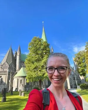 Anna Lapwood OnlyFans Leaked Free Thumbnail Picture - #EsHXNIjcaa