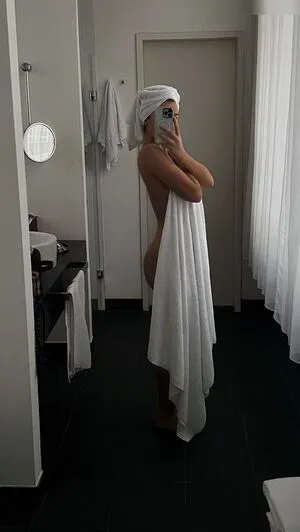 Anna Maria Schimanski OnlyFans Leaked Free Thumbnail Picture - #KF5Kg9IqDg