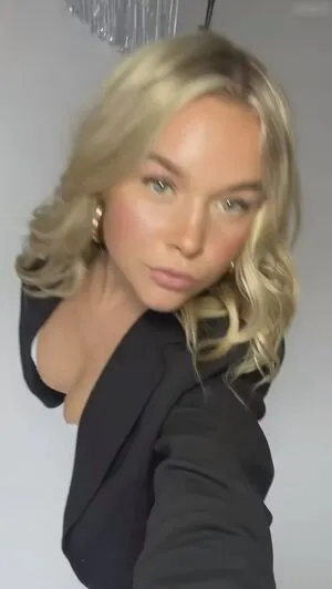 Anna Maria Schimanski OnlyFans Leaked Free Thumbnail Picture - #scL0TrKB8b