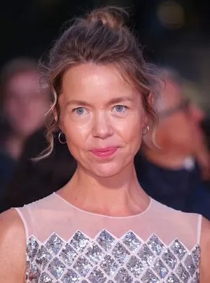 Anna Maxwell Martin OnlyFans Leaked Free Thumbnail Picture - #xoigt5pJ90