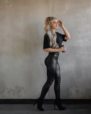 Anna Nystrom OnlyFans Leaked Free Thumbnail Picture - #KH5gDNaiYv