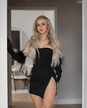Anna Nystrom OnlyFans Leaked Free Thumbnail Picture - #KZFRgMomja