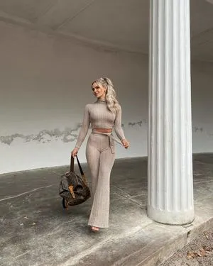 Anna Nystrom OnlyFans Leaked Free Thumbnail Picture - #bC36rQgAYP