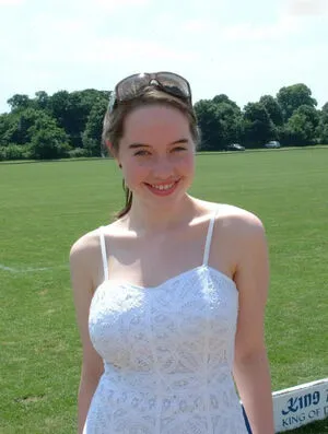 Anna Popplewell OnlyFans Leaked Free Thumbnail Picture - #Wn52byGMJ1